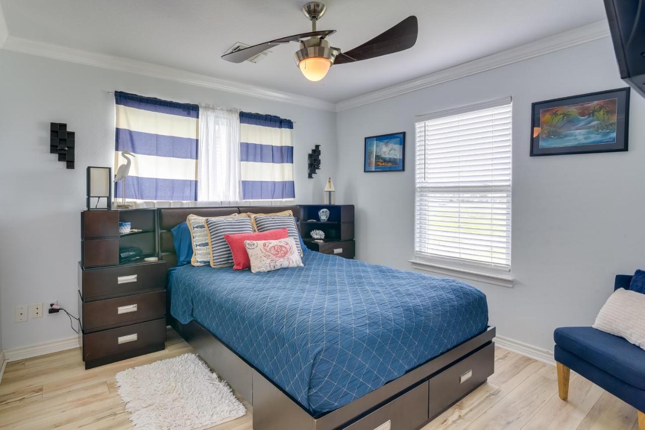 הוילה Galveston Escape With Entertainment Patio And Deck! מראה חיצוני תמונה